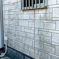 外壁の汚れ・老朽化
