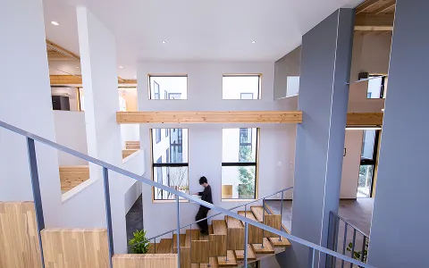 アーキテックスの本社はSE 構法による木造3階建てです